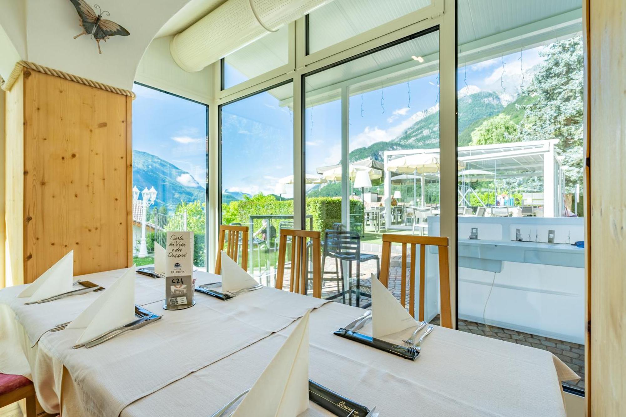 Hotel Europa Molveno Bagian luar foto